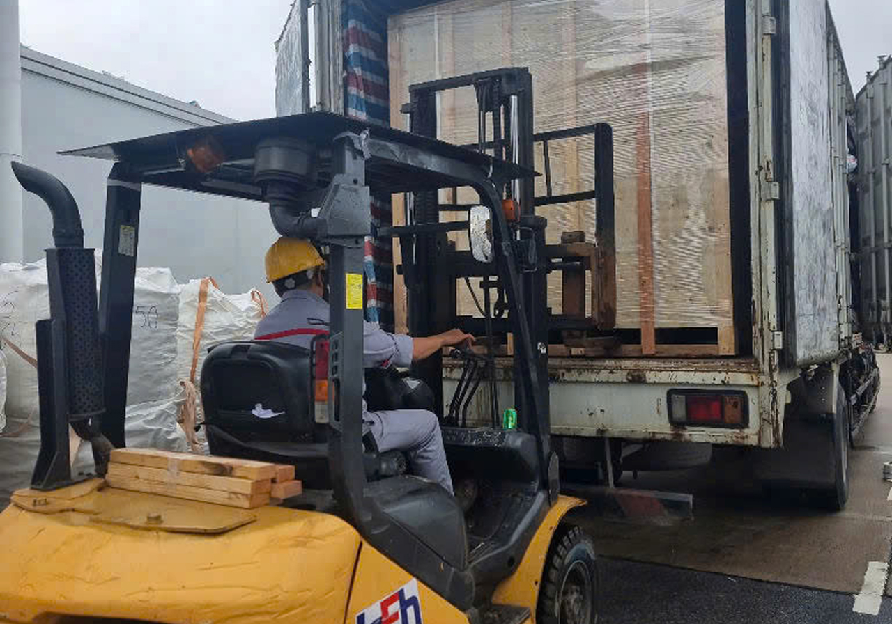 Máy Móc Cũ Từ Trung Quốc Có Được Phép Nhập Khẩu Không? Hướng Dẫn Chi Tiết Từ Ship Trung Việt